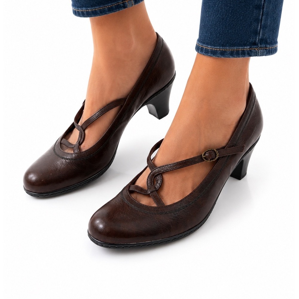 Clarks Vintage Y2K Brown Leather Mary Jane Block Heel Pumps Women's Size 8M